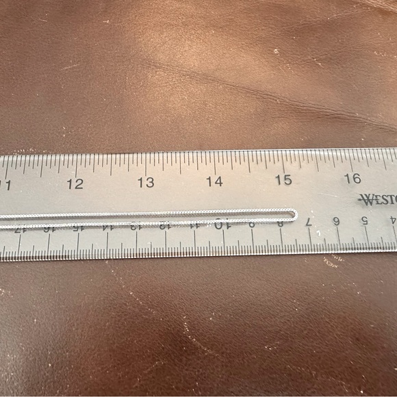 30” Sterling Silver Box Chain Necklace - Picture 7 of 8